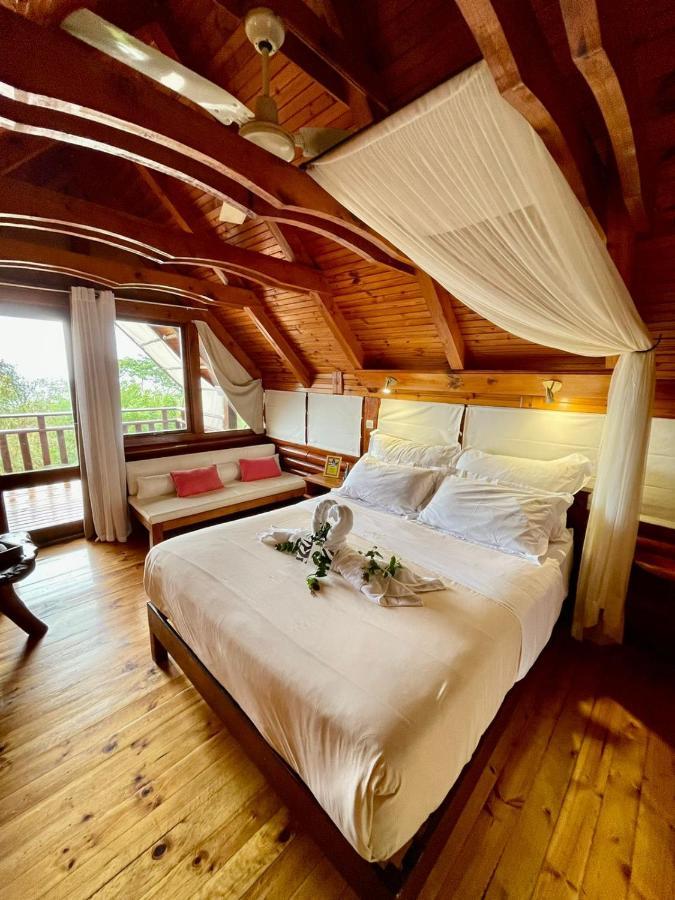 Lodge Roche Tamarin Ла Посесион Екстериор снимка