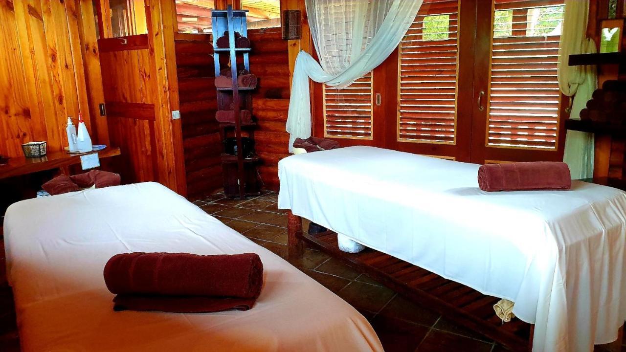 Lodge Roche Tamarin Ла Посесион Екстериор снимка